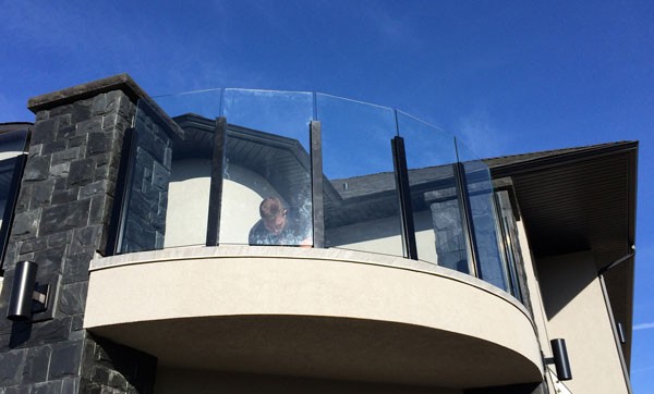 Panorama Topless Glass Railing by Durarail