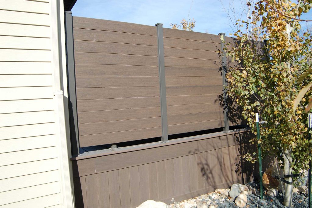 Wood Grain Finished Aluminum Plank Privacy Fencing