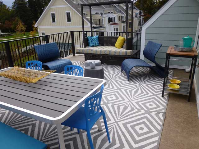 Outdoor living space with furnature