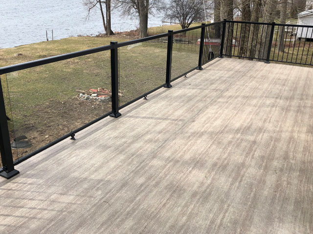 Duradek Legacy Cedarwood Vinyl Decking with Durarail Aluminum Railings (on display at the Vancouver Fall Home Show in 2018)