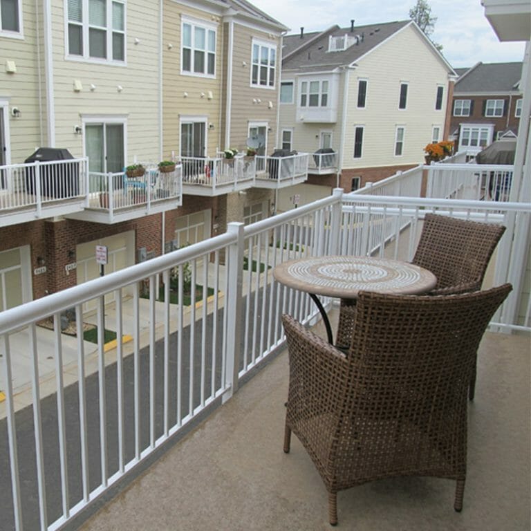 Deck Railing Overview | Aluminum Railing Systems - Durarail - Duradek